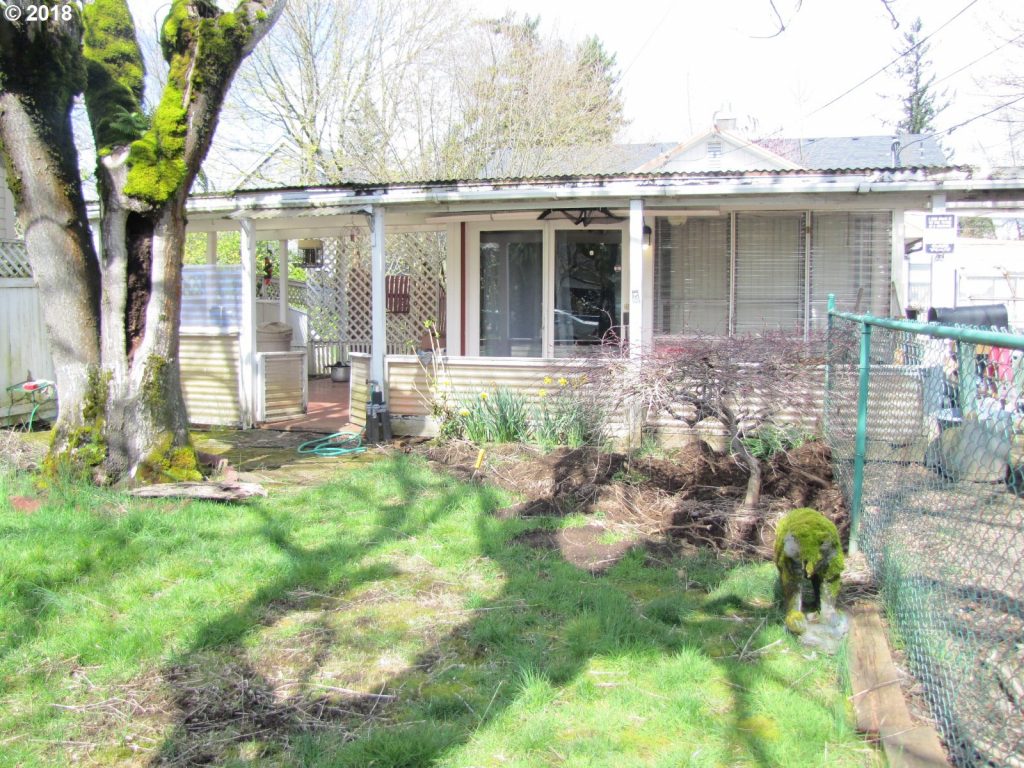 JUST LISTED! 53rd & SE Flavel Residential Windermere Community Realty